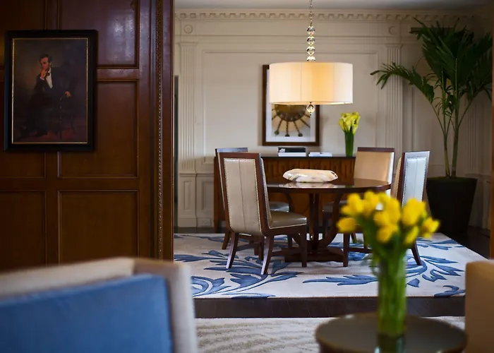 Marriott Pere Marquette Hotel 4*