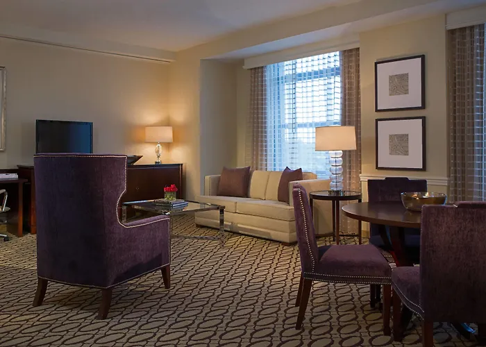 Marriott Pere Marquette Hotel 4*