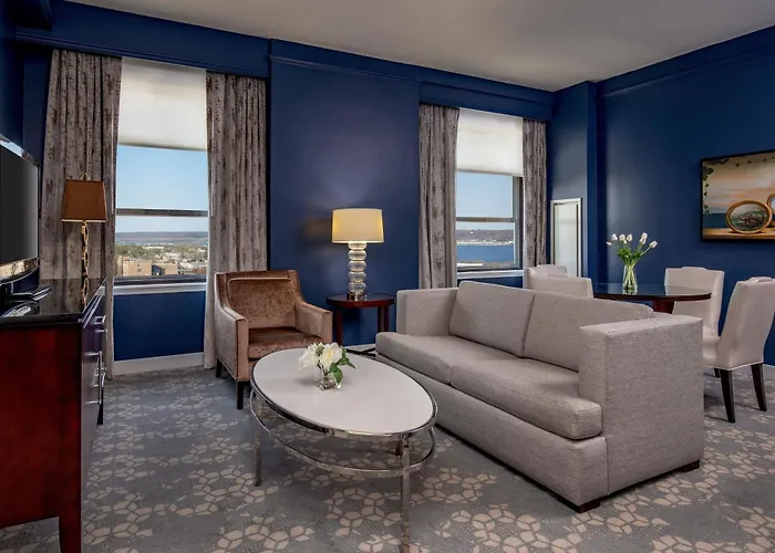 Marriott Pere Marquette Hotel 4*